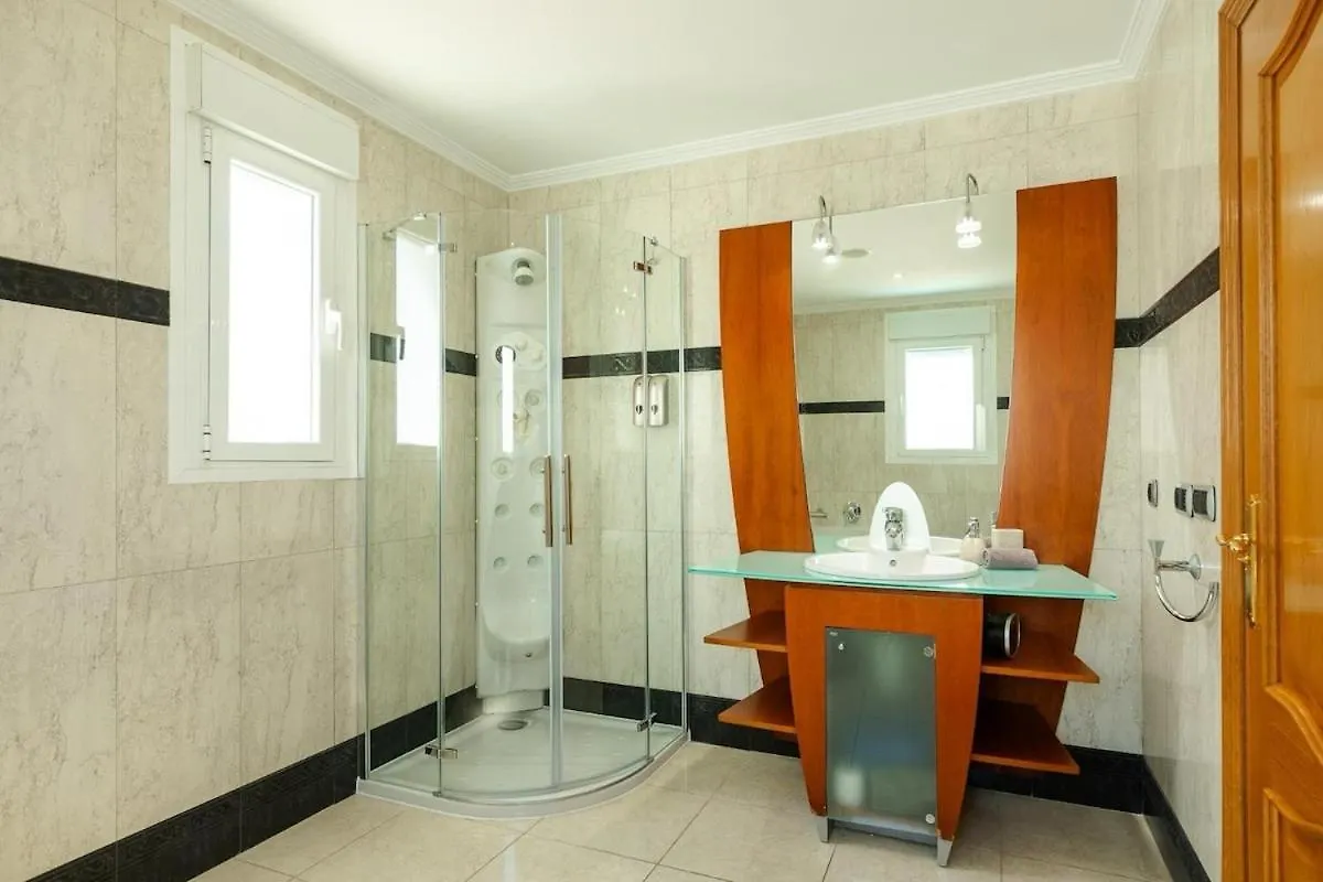 Villa Luna Ibiza Centre 8 Pax Puig D'en Valls