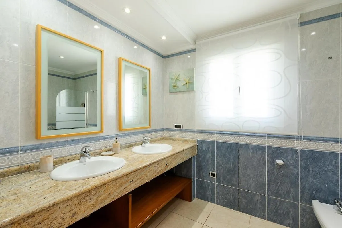 Villa Luna Ibiza Centre 8 Pax Puig D'en Valls